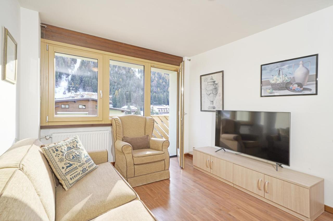 Apartment Center Em